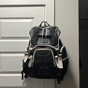 Oakley bag pack